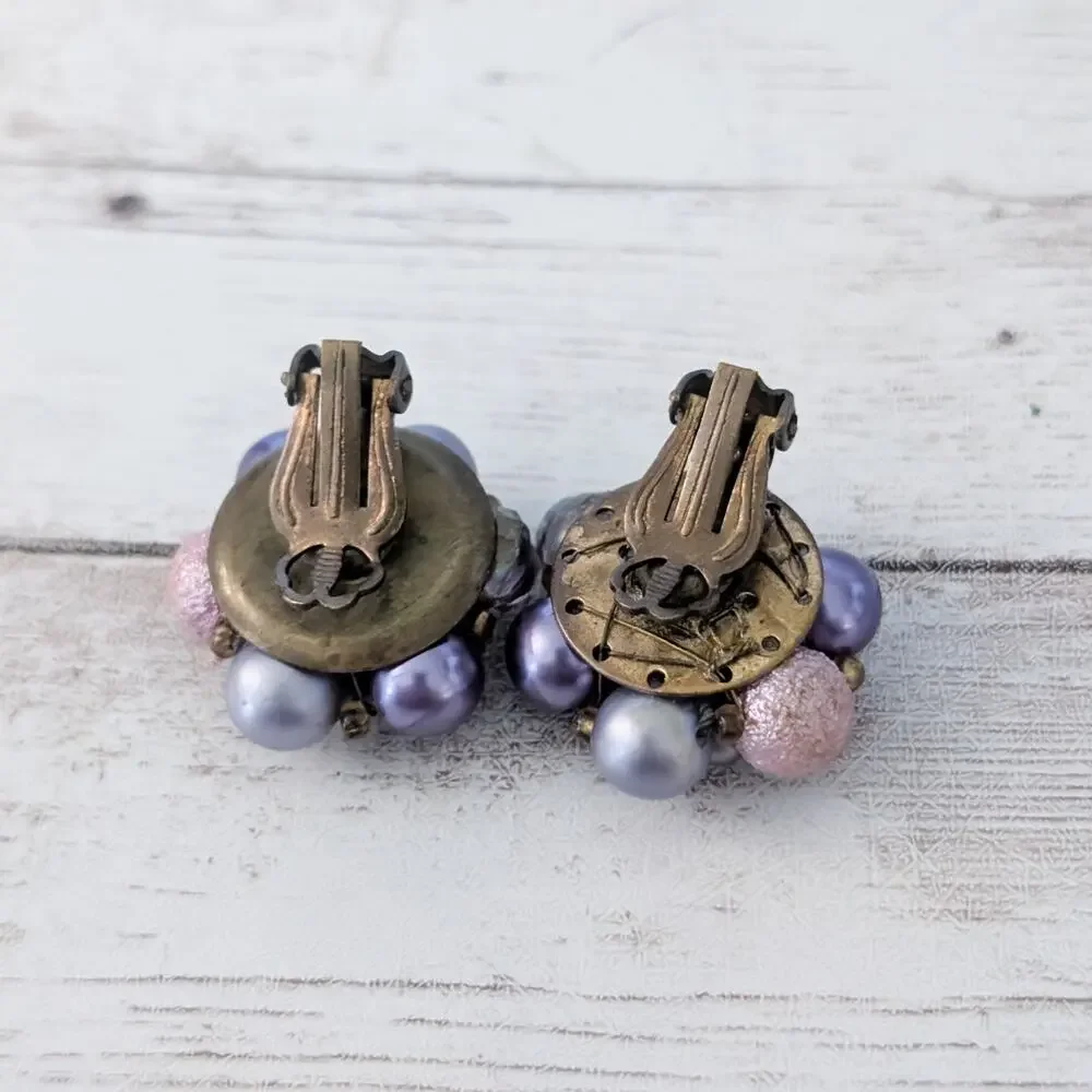 Vintage clip earrings